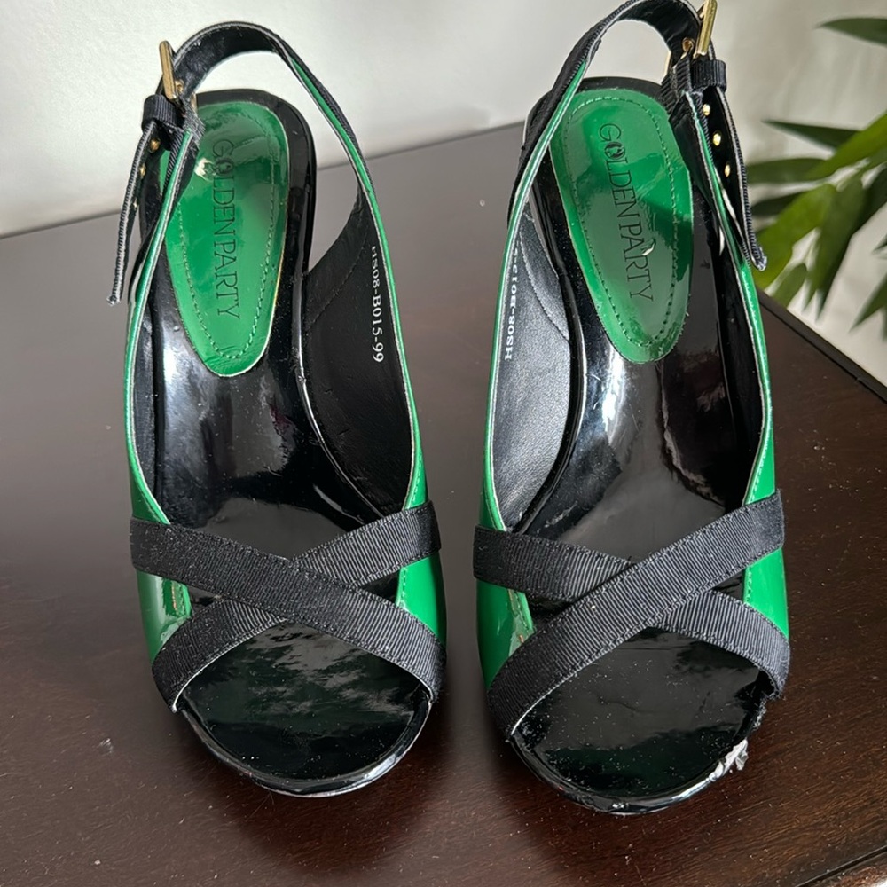 Boutique sample shoes. Never worn, was shown as sample. slight imperfections.